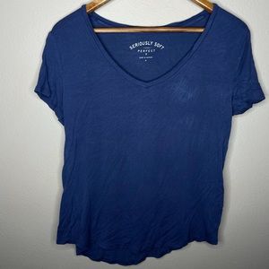 Aero Seriously Soft Perfect V Navy Blue Size Medium Short Sleeve Shirt